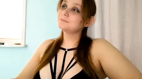 Snapshot of hhuu_try chatting on September 29, 2:21 am hhuutry online show from September 29, 2:21 am