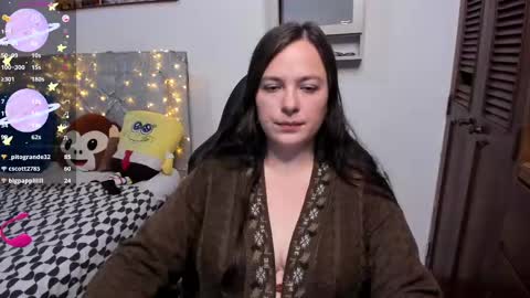 Snapshot of hidianapaola chatting on March 10, 4:07 am Diana online show from March 10, 4:07 am
