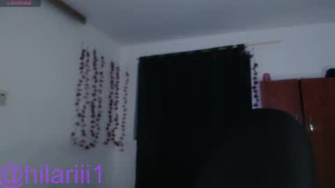 hilaril18 online show from April 15, 12:14 am