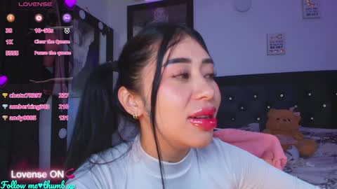 Snapshot of hilary_jones_22 chatting on January 27, 12:54 am LUNA new account FOLLOW ME online show from January 27, 12:54 am