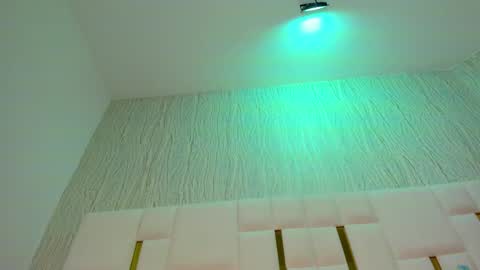 Hillary online show from February 22, 11:35 am