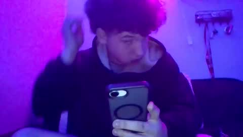 Snapshot of himommy37 chatting on October 23, 3:19 am himommy37 online show from October 23, 3:19 am