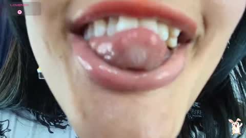 hinata online show from December 3, 9:04 pm