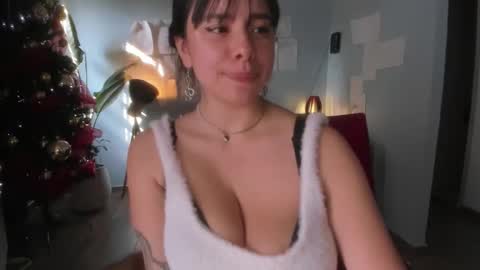 Hinnata online show from November 11, 8:22 pm