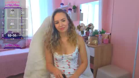 Snapshot of hloya_jons chatting on September 20, 3:20 am Ksenia online show from September 20, 3:20 am