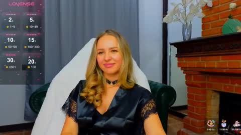 Snapshot of hloya_jons chatting on October 16, 1:27 am Ksenia online show from October 16, 1:27 am