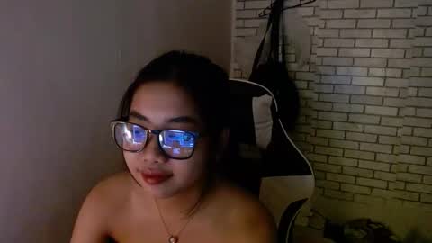 Lesley3 online show from February 21, 4:21 pm