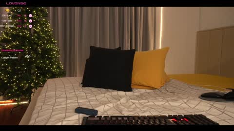 julia online show from January 7, 6:14 pm