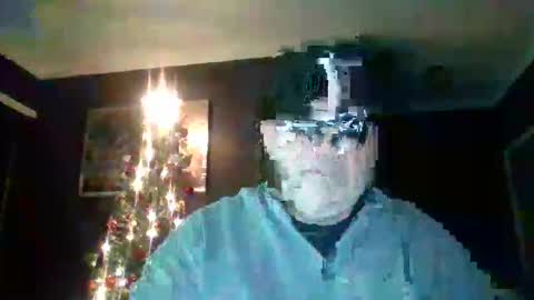 holden_minutz online show from December 17, 9:05 am