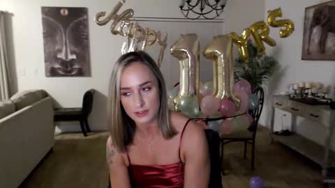 Holi Hurricane online show from February 18, 8:16 am