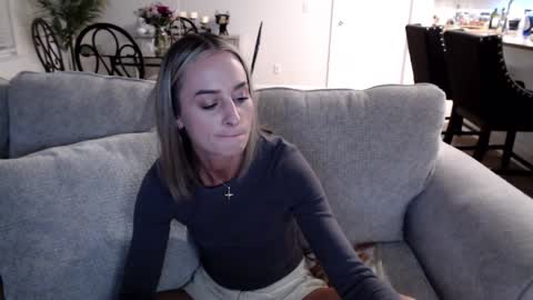 Holi Hurricane online show from January 24, 3:54 am