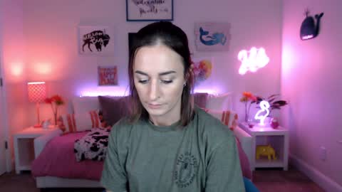 Holi Hurricane online show from December 1, 3:26 am