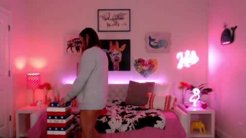 Holi Hurricane online show from November 29, 4:20 am