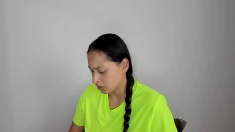 holly... online show from November 30, 8:27 pm