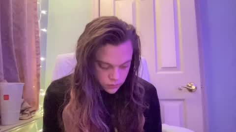 Snapshot of holly23hopefull chatting on January 6, 2:26 am Hollys Drive threw Side Of CB. online show from January 6, 2:26 am