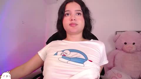 holly_16 online show from November 5, 10:56 pm