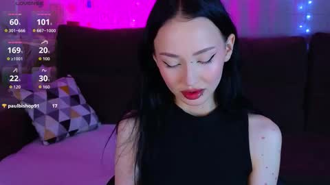 holly_berryy_ online show from October 10, 1:55 am