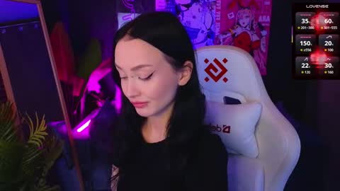 holly_berryy_ online show from October 1, 1:48 am