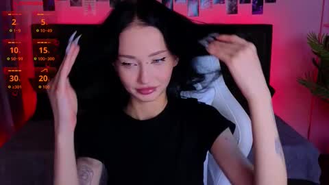 holly_berryy_ online show from October 15, 2:15 am