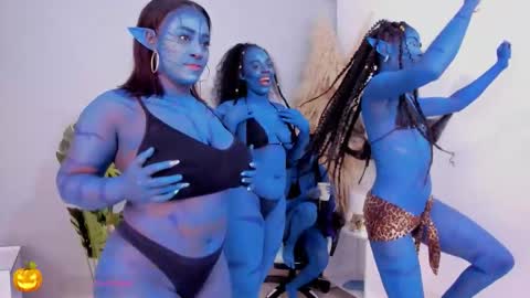   online show from October 31, 12:05 pm