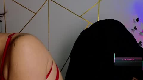 Snapshot of hollyxx_ chatting on September 19, 11:36 am holly online show from September 19, 11:36 am