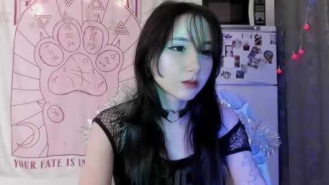 Ho Lee Sheet online show from January 6, 4:55 pm