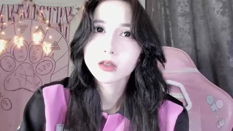 Ho Lee Sheet online show from September 24, 3:52 pm