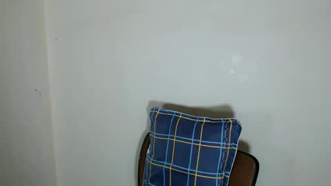 holy_maxine online show from November 29, 8:00 am