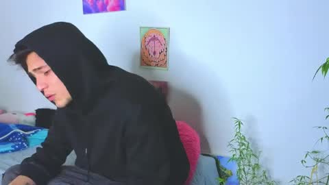      online show from April 18, 2:46 am