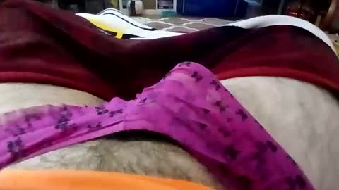 holycannoli123 online show from December 2, 2:48 pm