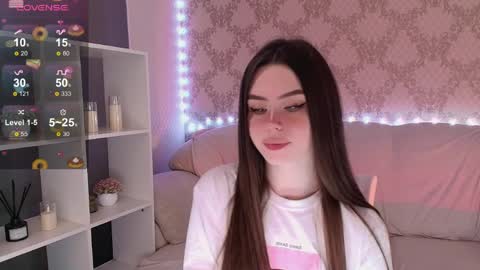 Mia online show from April 9, 4:49 am