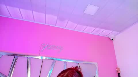 honeeymoonn online show from September 10, 3:13 pm