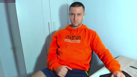 Snapshot of honestandrew chatting on January 17, 3:11 pm Andrew online show from January 17, 3:11 pm
