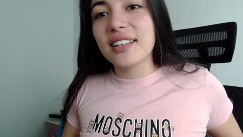 Honey Aynu online show from December 4, 2:42 pm