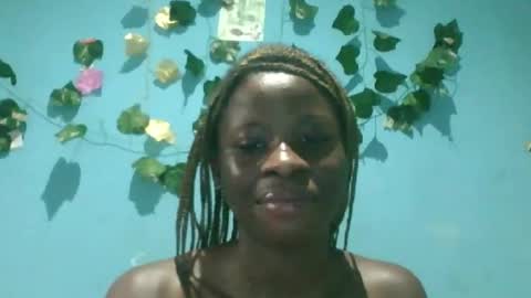 Snapshot of honey_bug2 chatting on September 29, 6:34 am Queen online show from September 29, 6:34 am