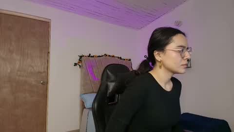   online show from September 29, 2:27 pm