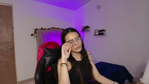   online show from September 24, 3:19 pm