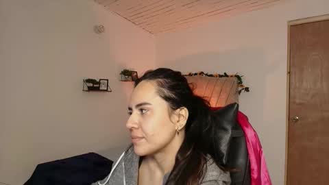   online show from September 10, 3:46 pm