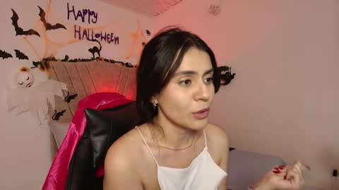   online show from October 8, 3:40 pm