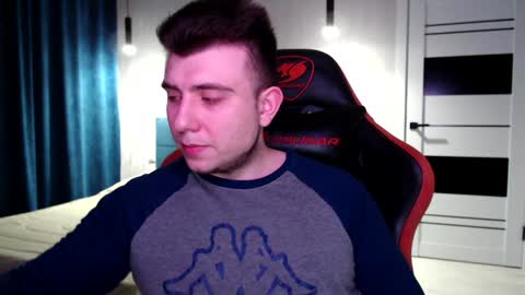 Wolfy online show from December 22, 8:25 pm