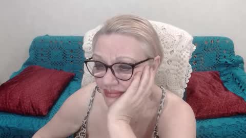 Honey Lady online show from February 11, 3:49 pm