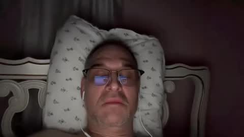 Snapshot of honey_man14 chatting on March 10, 5:54 am honey_man14 online show from March 10, 5:54 am