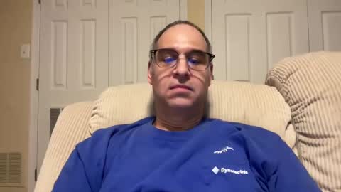 Snapshot of honey_man14 chatting on February 20, 5:01 am honey_man14 online show from February 20, 5:01 am