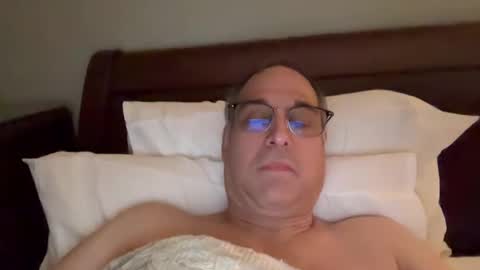 Snapshot of honey_man14 chatting on February 23, 2:35 pm honey_man14 online show from February 23, 2:35 pm