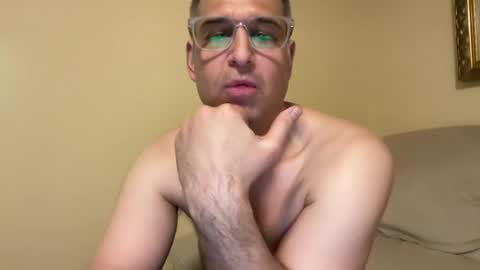 honey_man14 online show from April 4, 11:28 am