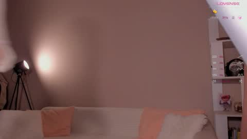 honeyautumn online show from November 9, 12:36 am