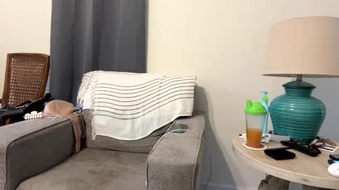 Honey online show from February 15, 5:39 pm