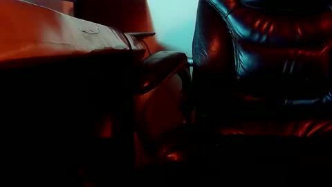 Honey Drips online show from February 15, 7:10 am