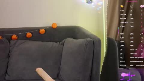 Kris online show from October 18, 1:59 pm