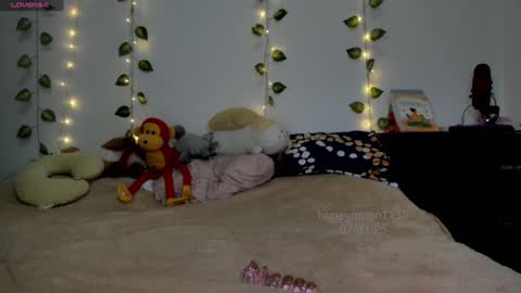 Mila K online show from January 9, 2:11 am